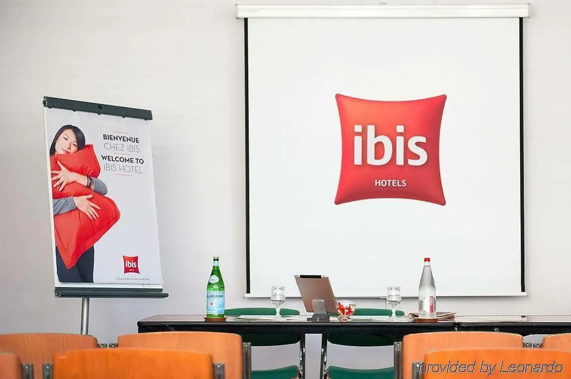 Ibis Lyon Est Chaponnay Hotel