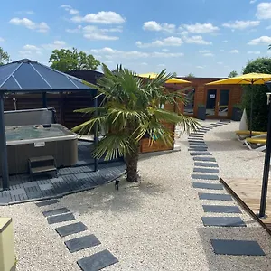 Logis Centrotel Et Bulles D'allier Hotel