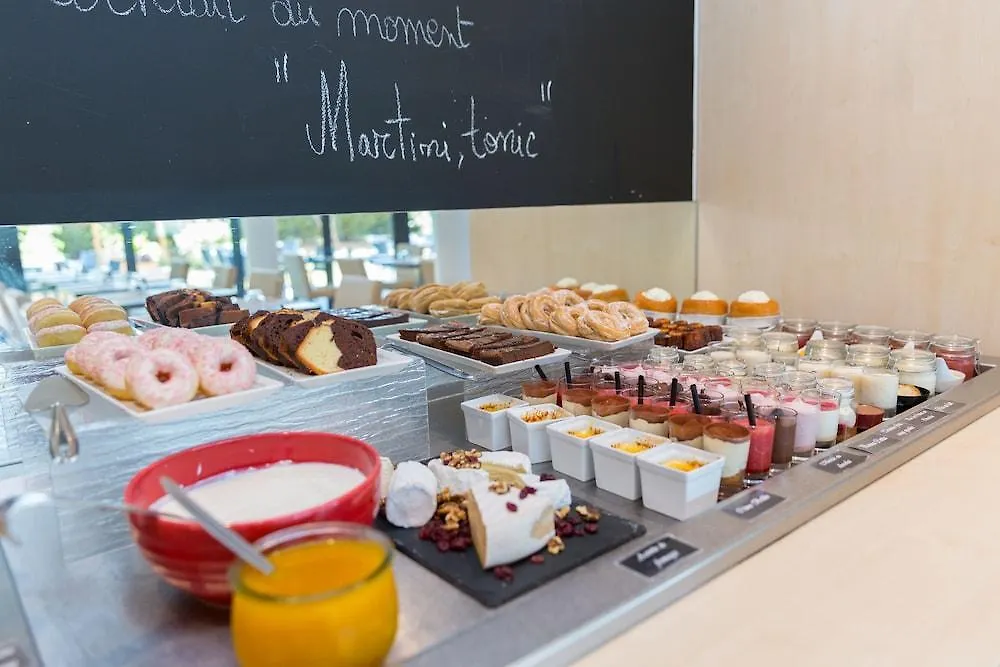 Ibis Lyon Est Chaponnay Hotel 3*,  France