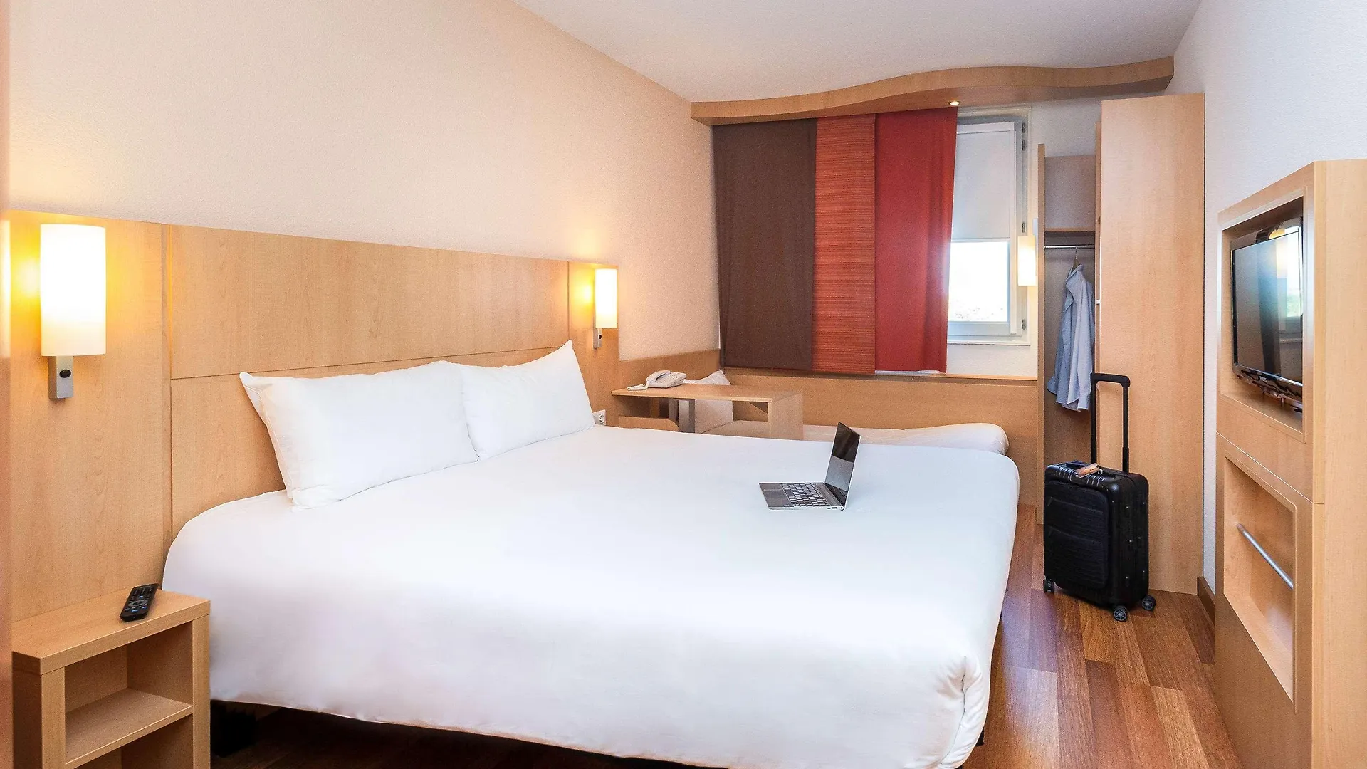 Ibis Lyon Est Chaponnay Hotel France