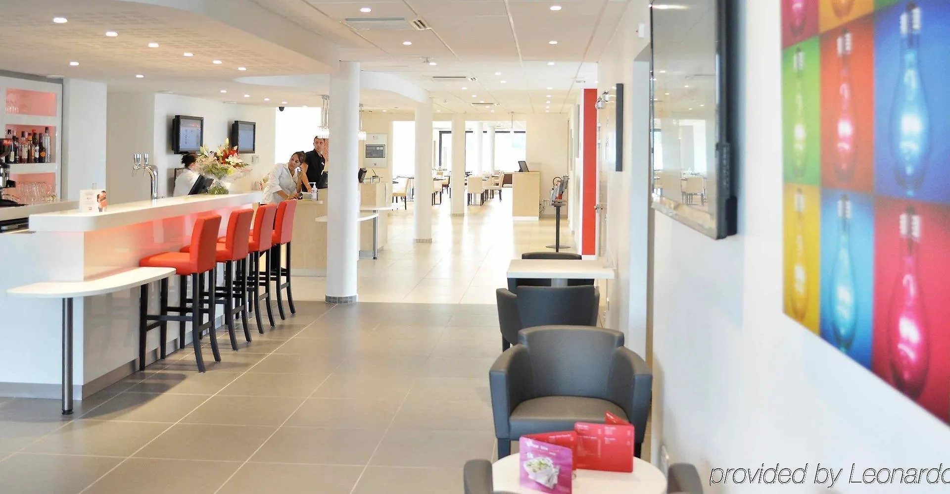 Ibis Lyon Est Chaponnay Hotel