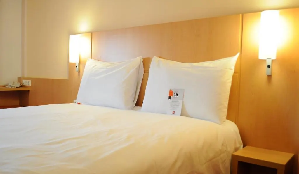 Ibis Lyon Est Chaponnay Hotel